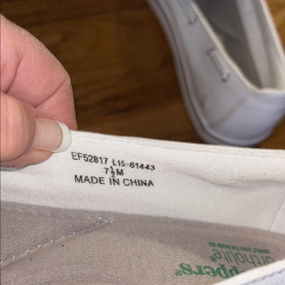 Grasshopper White Women's Slip-On Boat Loafers - Picture 8 of 8